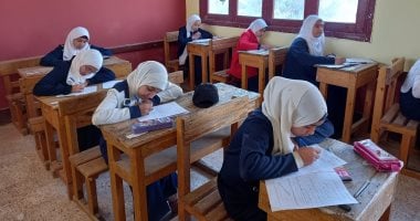 صورة للطلاب في لجنة ابتدائي